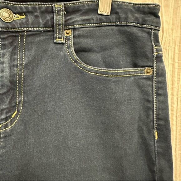 MK 10 IZZY SKINNY DARK WASH LIGHTWEIGHT 28” INSEAM JEANS - Picture 9 of 13